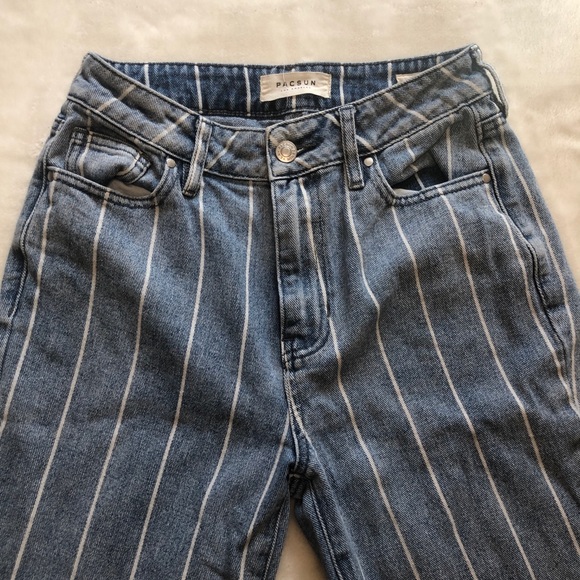 PacSun High-Rise White Striped Mom Jean Size 25 - Picture 3 of 12